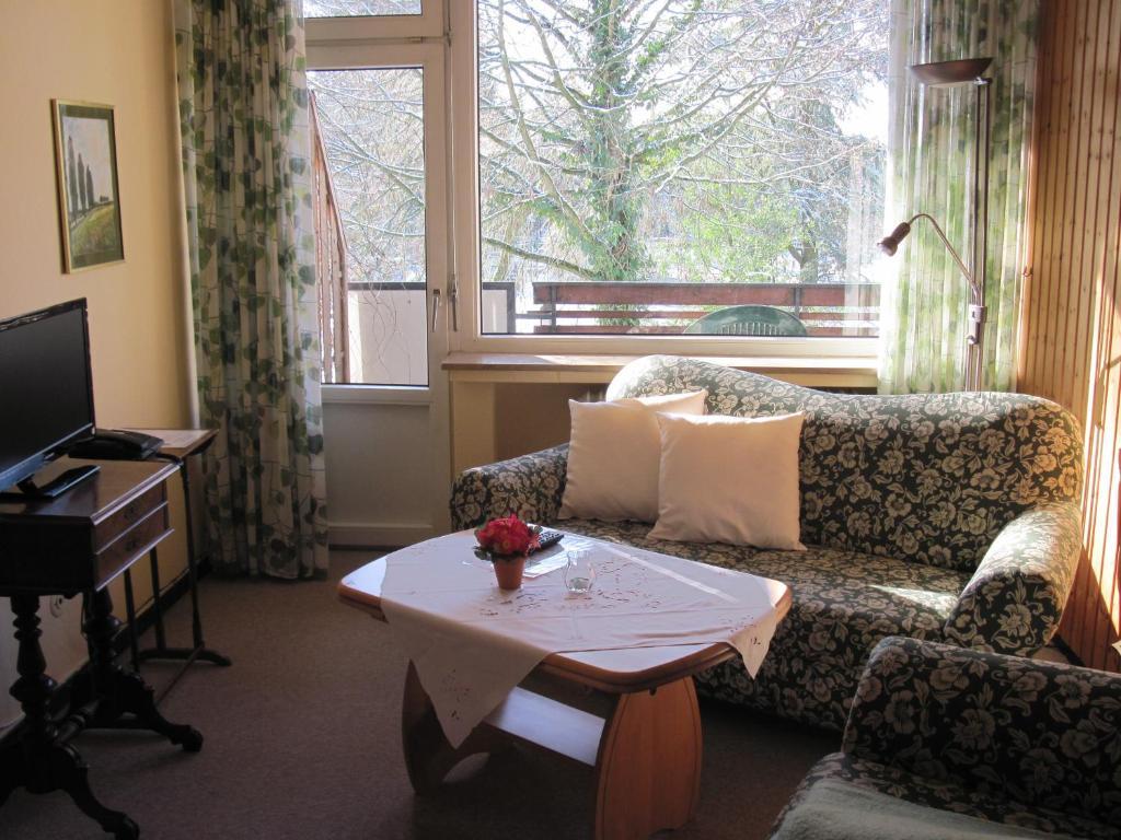 Hotel-Cafe "Schauinsland" Хорн-Бад Майнберг Стая снимка