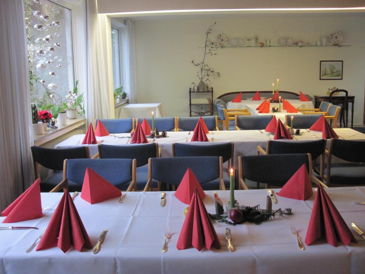 Hotel-Cafe "Schauinsland" Хорн-Бад Майнберг Екстериор снимка
