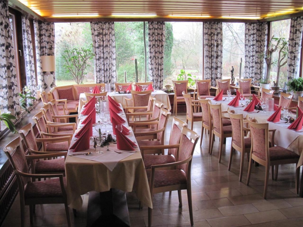 Hotel-Cafe "Schauinsland" Хорн-Бад Майнберг Екстериор снимка