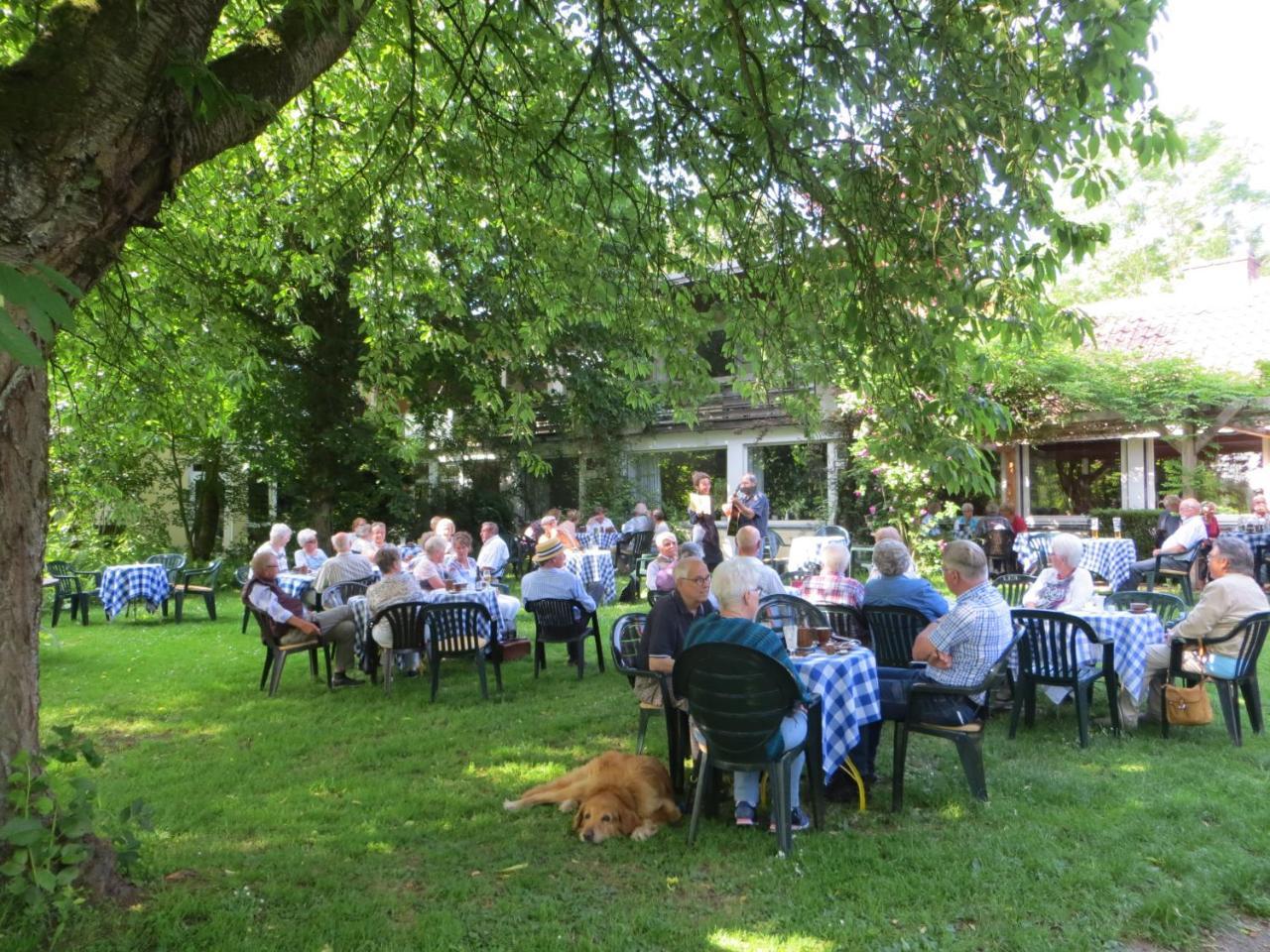 Hotel-Cafe "Schauinsland" Хорн-Бад Майнберг Екстериор снимка