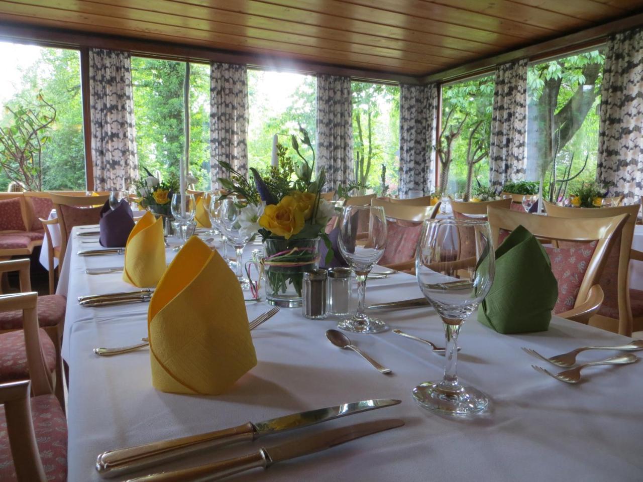Hotel-Cafe "Schauinsland" Хорн-Бад Майнберг Екстериор снимка