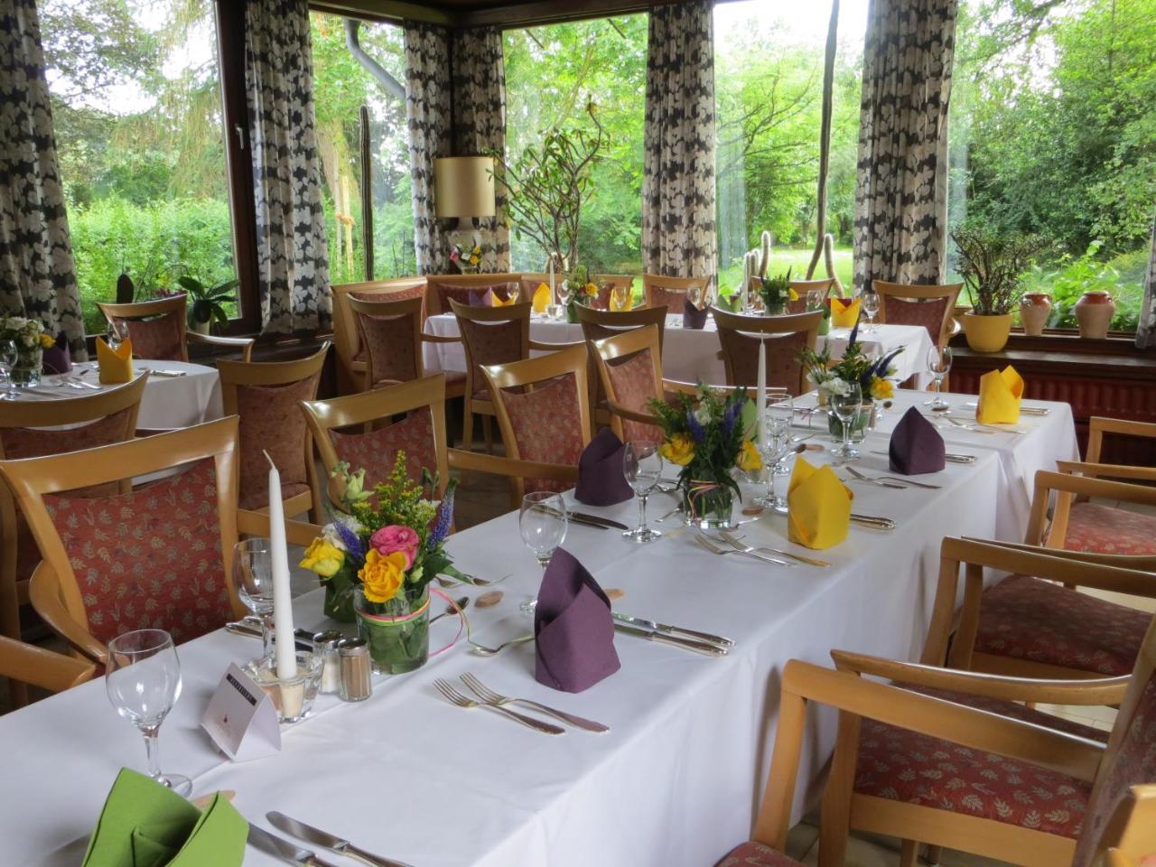 Hotel-Cafe "Schauinsland" Хорн-Бад Майнберг Екстериор снимка